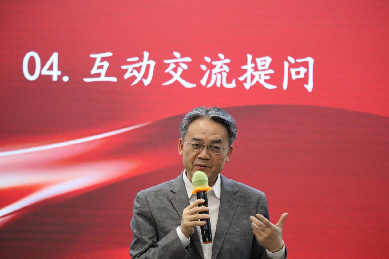 412fb225300e8f2399669385c70e3de